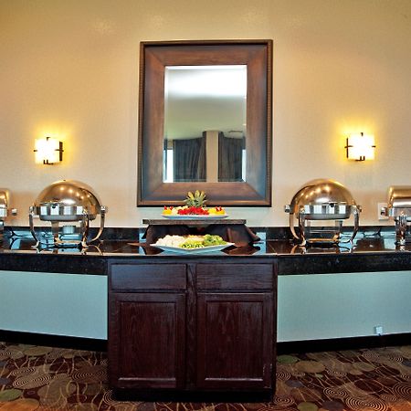 Holiday Inn New Orleans West Bank Tower By Ihg Gretna Restaurant photo